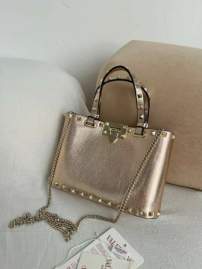 Picture of Valentino Handbags _SKUfw236446950fw
